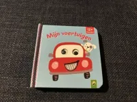 Kartonboek met flapjes Mijn voertuigen vanaf 12 mnd Kartonboek met flapjes Mijn voertuigen vanaf 12 mnd
